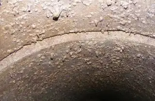 Inside a circulating pipe in which a joint has become compromised