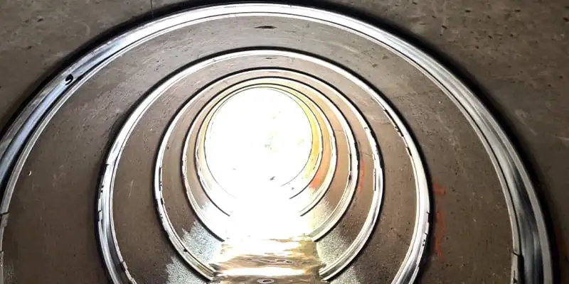 HydraTite seals locked over pipe joints on the inside of a stormwater culvert