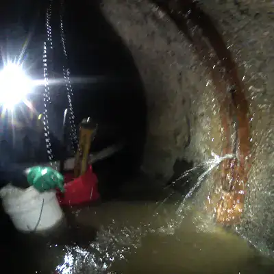 A very active leak in a waste water pipe