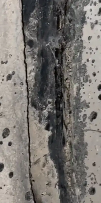 A severely separated pipe joint