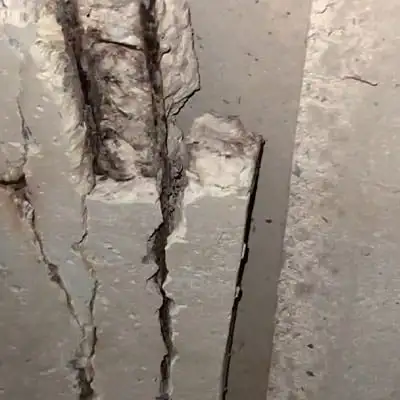 Spalling concrete near a joint