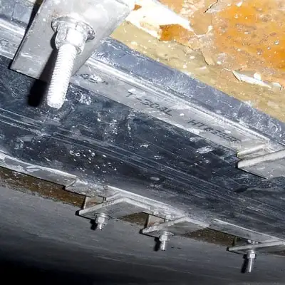 Box-shaped aqueduct sealed with HydraTite