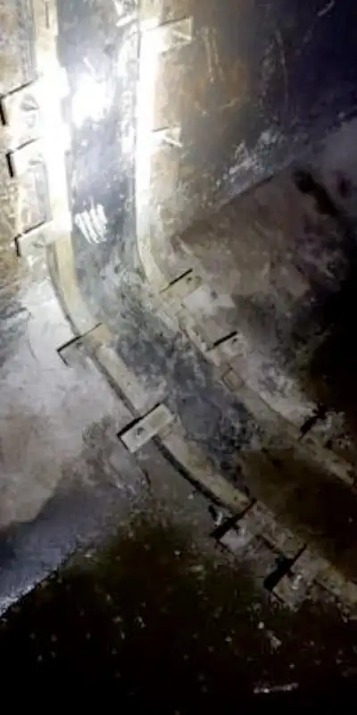 A HydraTite seal installed in an irregularly-shaped pipe