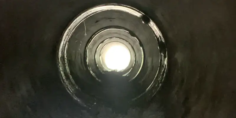 HydraTite installed over several joints in a circular pipe