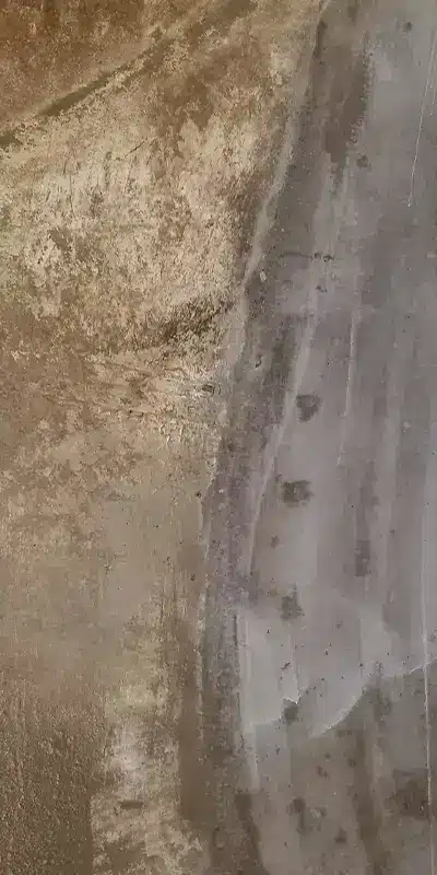 An exposed joint in a large-diameter pipeline