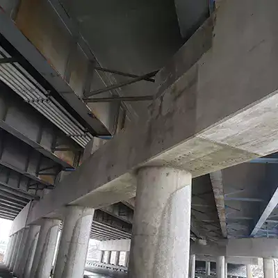 Spalling concrete in a pier cap