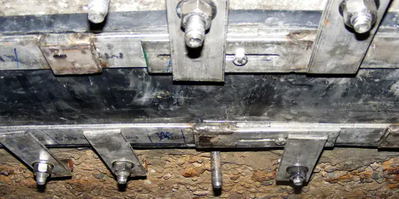 HydraTite installed in an irregularly-shaped trestle pipe