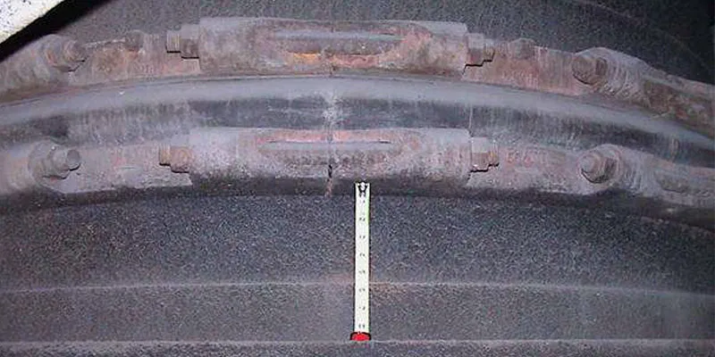 Exterior view of an expansion joint