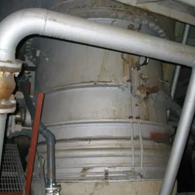 Exterior of an expansion joint that has failed