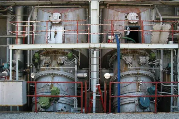 Two circulating water pump expansion joints