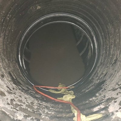 An HDPE joint being sealed with HydraTite