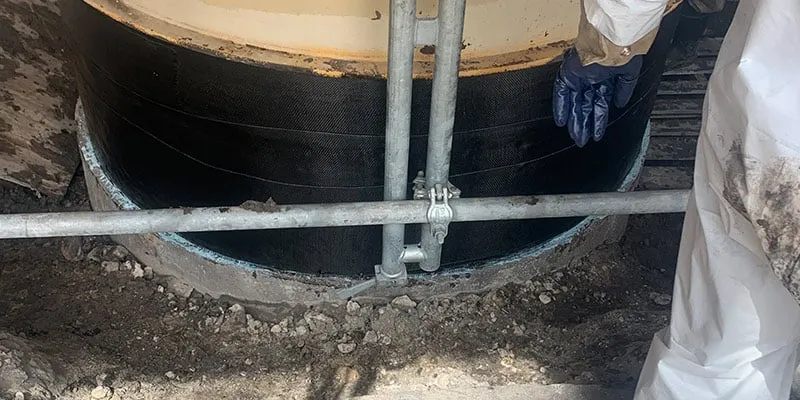 HydraWrap applied to the exterior of a riser at a hydroelectric power plant