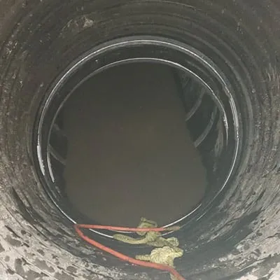 Two HydraTite seals installed inside a pipe over the joints