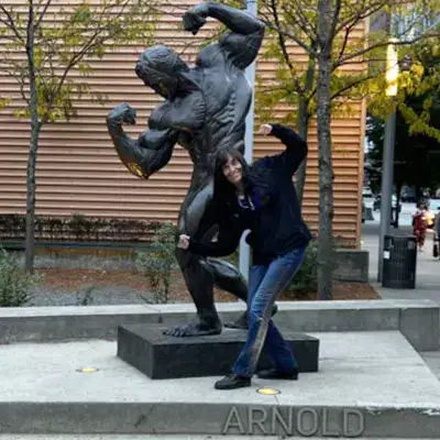 Jennifer posing like a statue